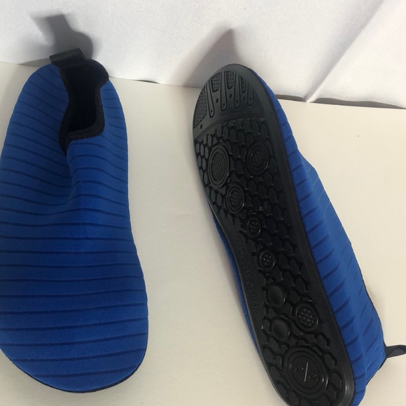 NWT! Unisex Adults & Children exercise & Water Shoes Barefooted size varies - Picture 3 of 5